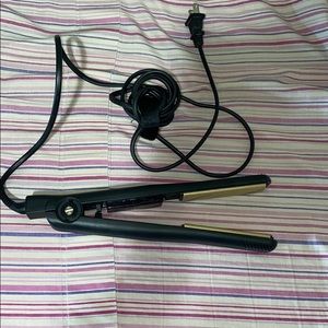 Hot tools hair straightener 1”